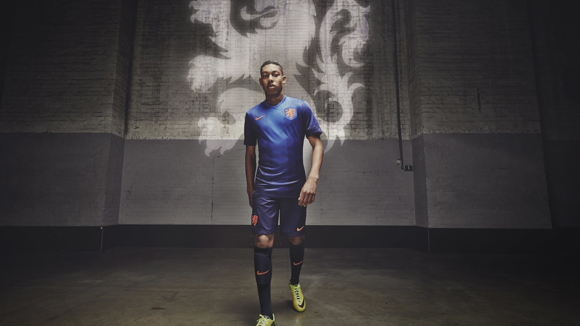 德甲球队构建战术模拟平台提升临场决策能力，德甲模式